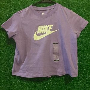 Nike kids crop shirt large